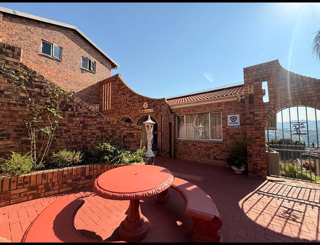 4 BEDROOM FREESTANDING FOR SALE IN KHARWASTAN